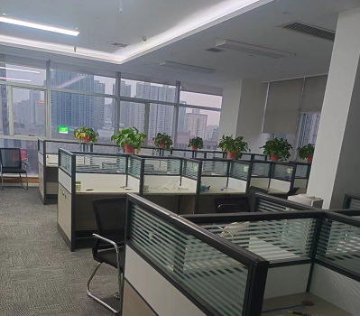 济南大量回收办公隔断桌椅等办公家具